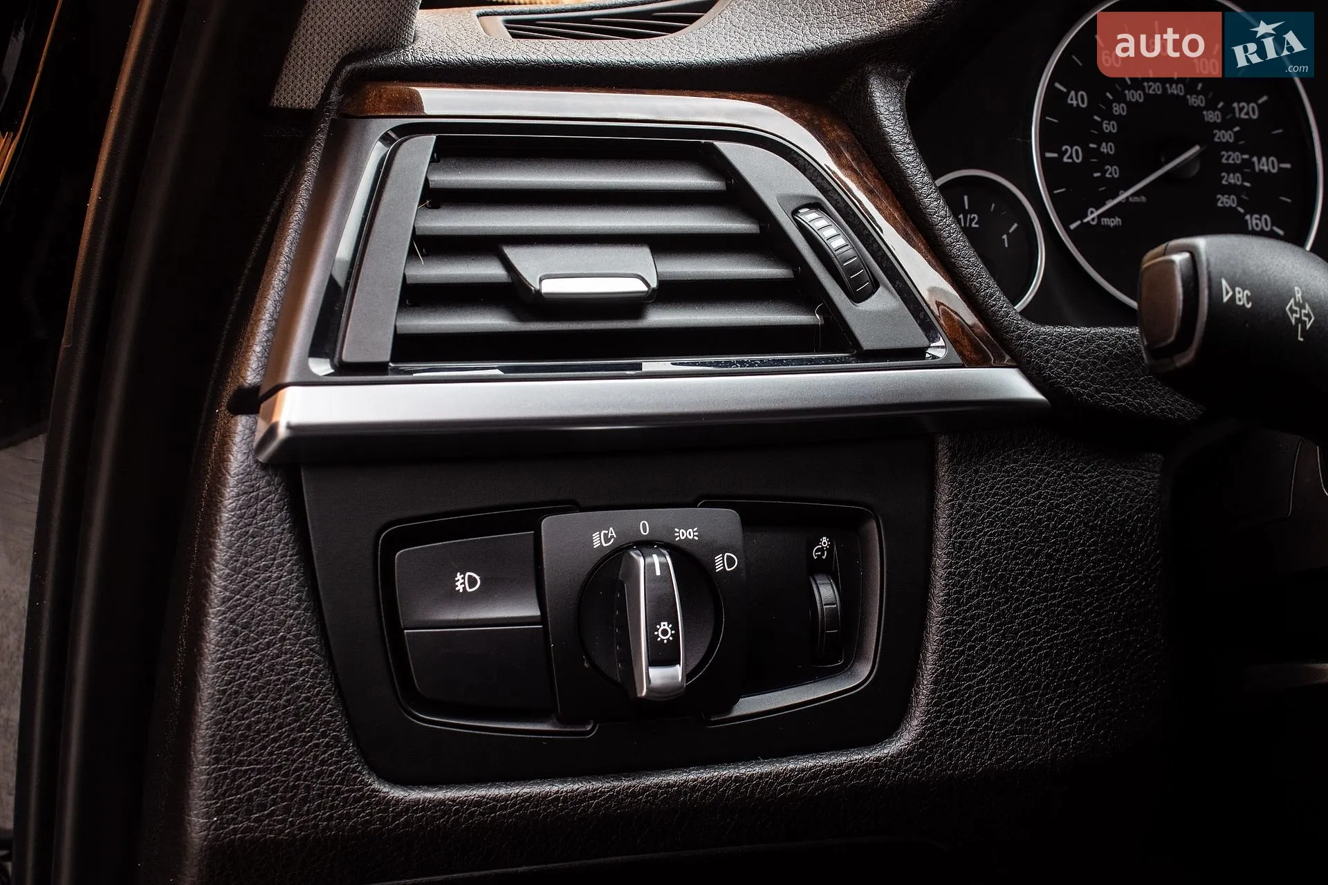 2014 BMW 3er - мініатюра 43