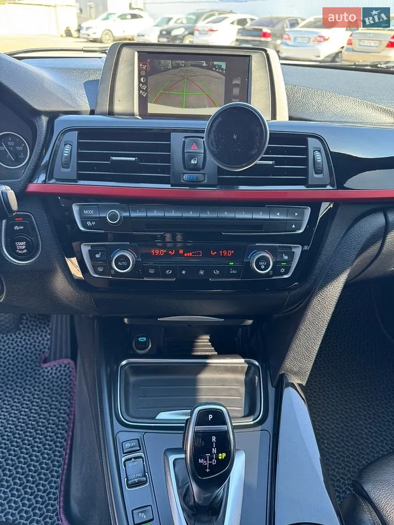 2012 BMW 3er - мініатюра 12