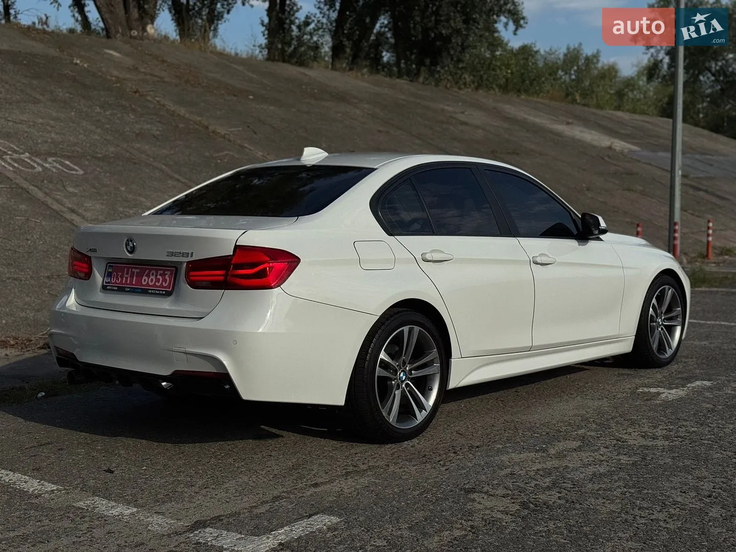 2016 BMW 3er - мініатюра 10