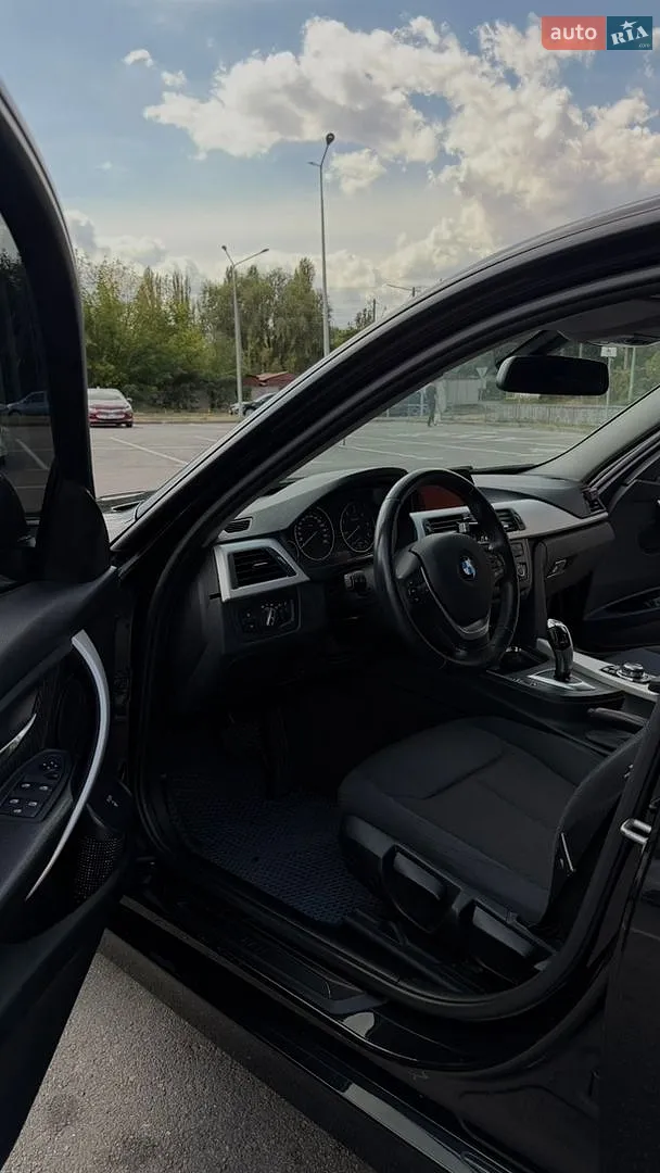 2013 BMW 3er - мініатюра 13