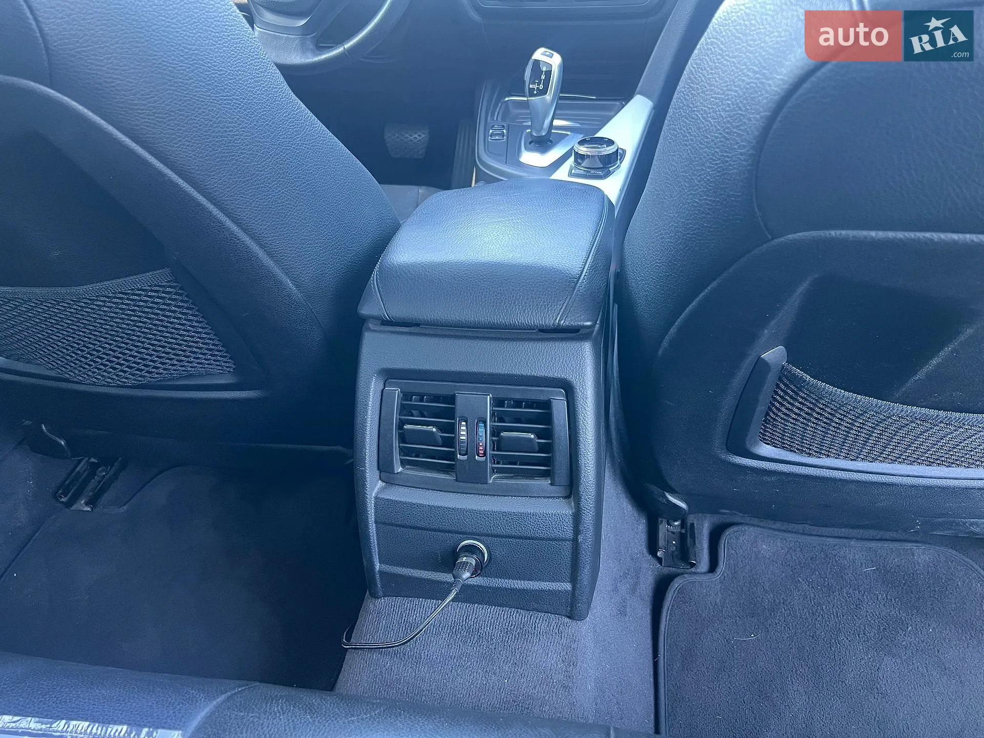 2012 BMW 3er - мініатюра 11