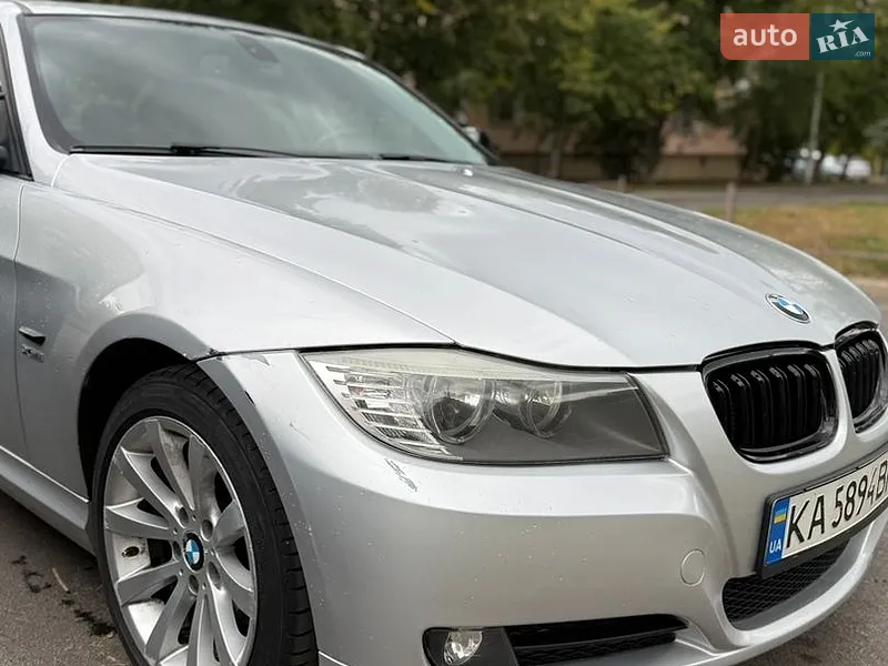 BMW 3 Series 2011