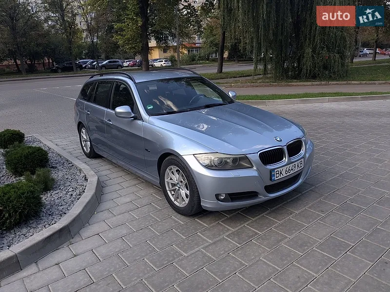 BMW 3 Series 2009