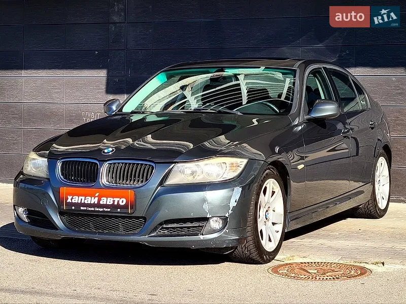 BMW 3 Series 2010