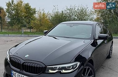 Седан BMW 3 Series 2019 в Львові