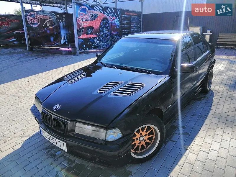 BMW 3 Series 1992