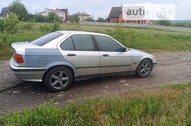 Седан BMW 316 1992 в Харькове