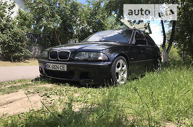 Седан BMW 318 2000 в Ровно