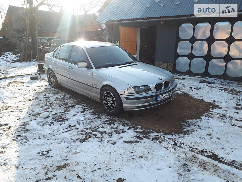 BMW 320
