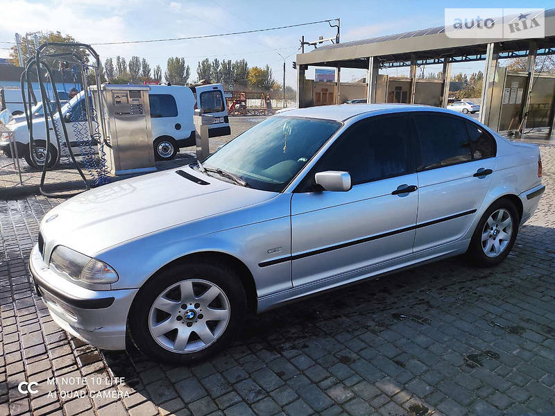 BMW 320