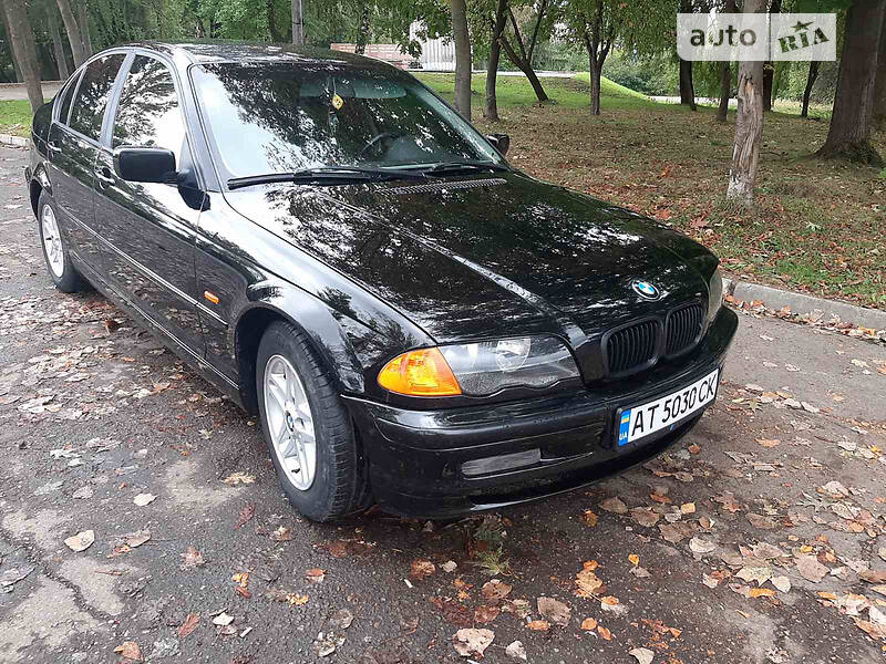 BMW 320