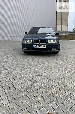 Седан BMW 320 1995 в Васильевке