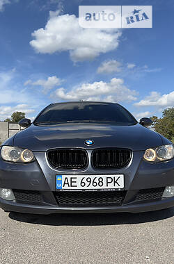 Купе BMW 330 2008 в Днепре