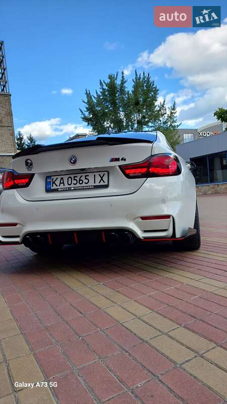 Купе BMW 4 Series 2015 в Киеве