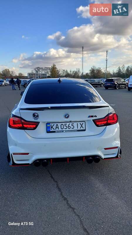 Купе BMW 4 Series 2015 в Киеве