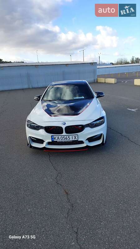 Купе BMW 4 Series 2015 в Киеве