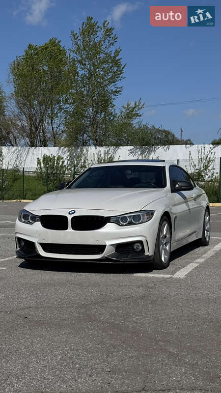 Купе BMW 4 Series 2014 в 
