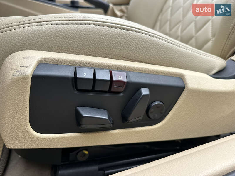 Кабріолет BMW 4 Series 2014 в Києві фото 34 Кабріолет BMW 4 Series 2014 в Києві