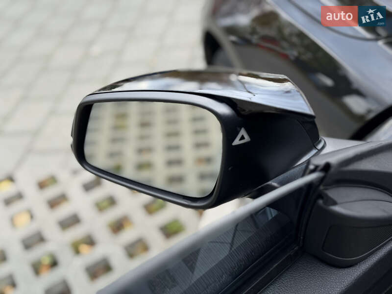 Купе BMW 4 Series 2017 в Ровно фото 13 Купе BMW 4 Series 2017 в Ровно