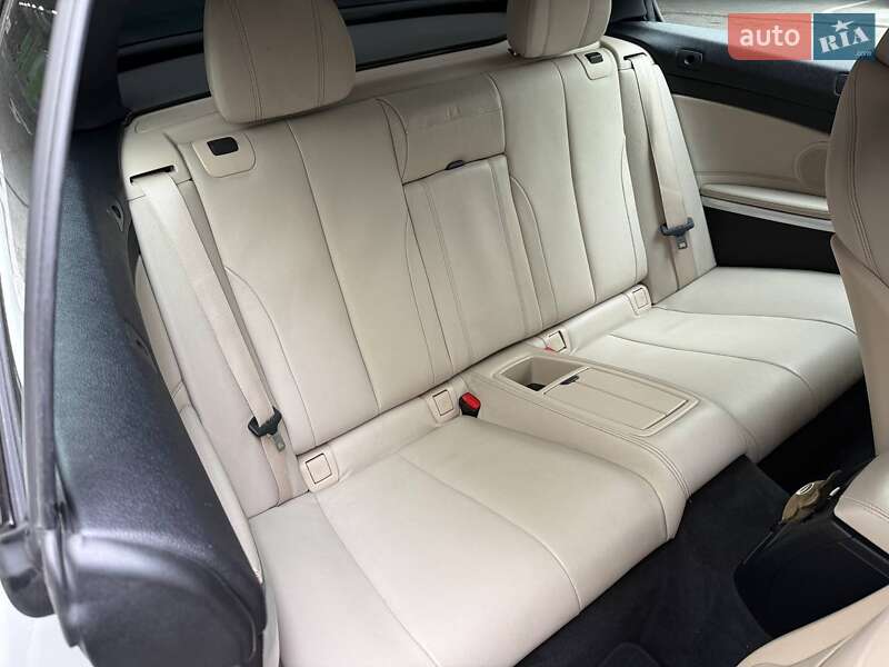 Кабріолет BMW 4 Series 2015 в Києві фото 12 Кабріолет BMW 4 Series 2015 в Києві