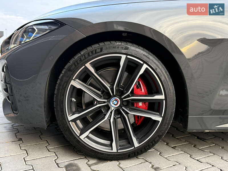 Кабриолет BMW 4 Series 2022 в Черновцах
