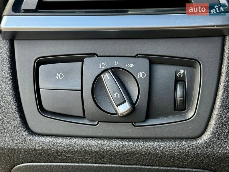 Кабріолет BMW 4 Series 2014 в Києві фото 28 Кабріолет BMW 4 Series 2014 в Києві