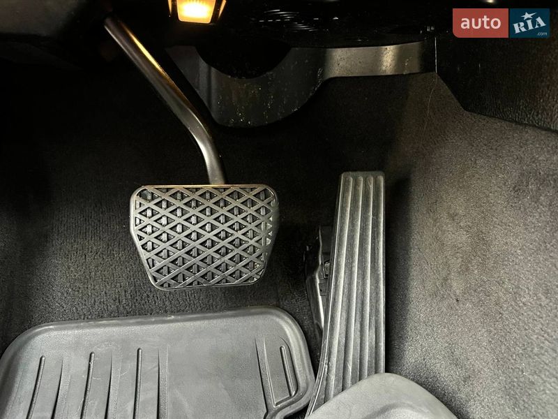 Купе BMW 4 Series 2014 в Черкасах