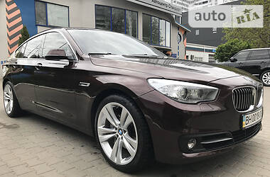 Седан BMW 5 Series GT 2017 в 