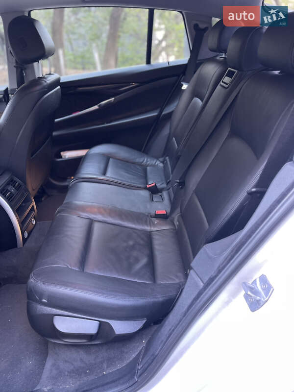 Ліфтбек BMW 5 Series GT 2014 в Києві фото 15 Ліфтбек BMW 5 Series GT 2014 в Києві