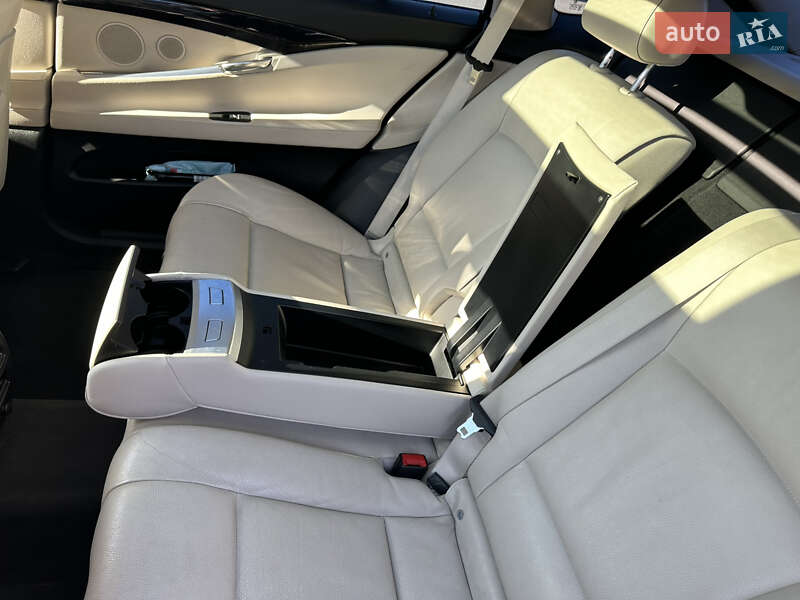 Лифтбек BMW 5 Series GT 2009 в Нововолынске