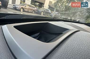Ліфтбек BMW 5 Series GT 2011 в 