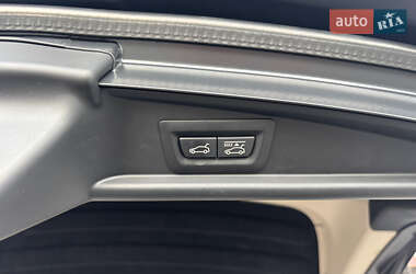 Лифтбек BMW 5 Series GT 2010 в 