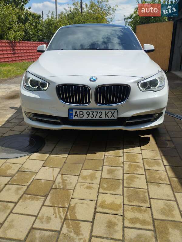 Лифтбек BMW 5 Series GT 2013 в 