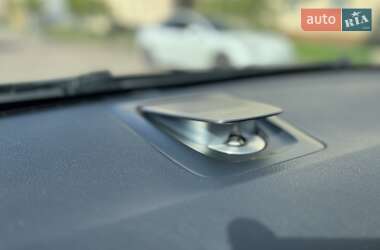Лифтбек BMW 5 Series GT 2012 в 