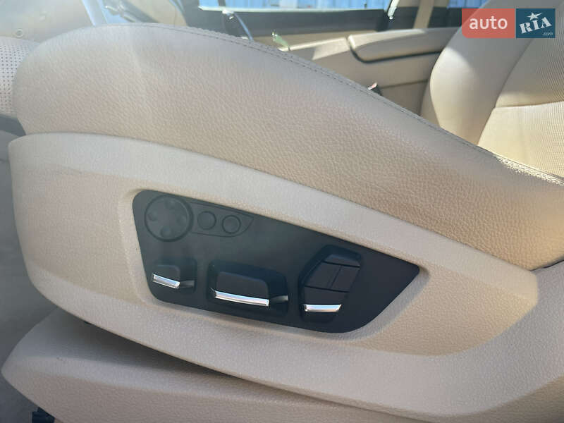 Лифтбек BMW 5 Series GT 2013 в Киеве фото 28 Лифтбек BMW 5 Series GT 2013 в Киеве