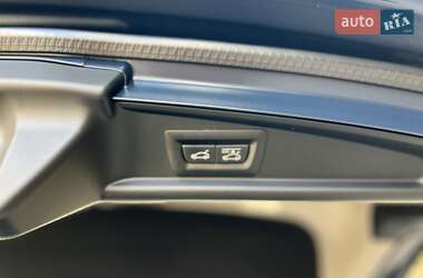 Лифтбек BMW 5 Series GT 2012 в 