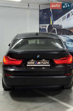 Лифтбек BMW 5 Series GT 2015 в 