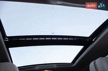 Лифтбек BMW 5 Series GT 2011 в 