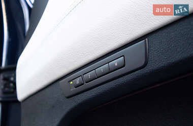 Лифтбек BMW 5 Series GT 2011 в 