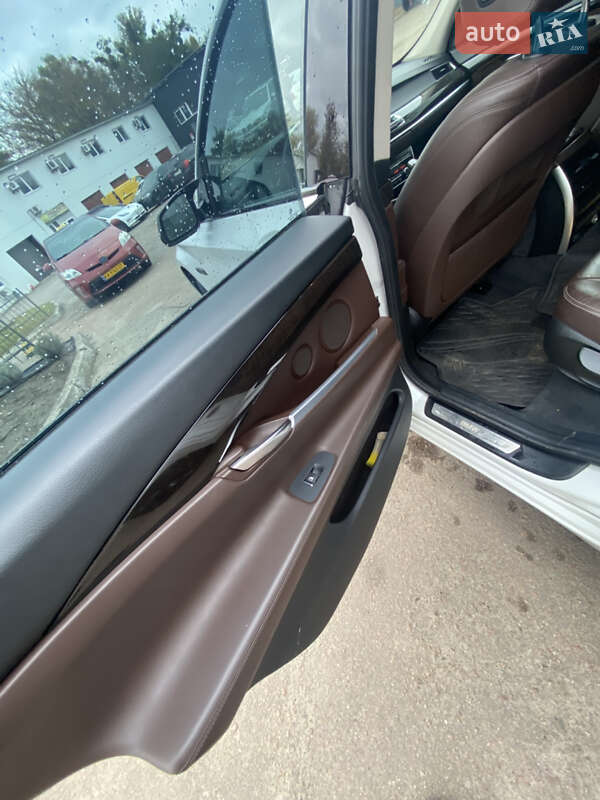 Лифтбек BMW 5 Series GT 2015 в Киеве фото 14 Лифтбек BMW 5 Series GT 2015 в Киеве