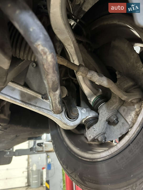 Лифтбек BMW 5 Series GT 2011 в Киеве фото 70 Лифтбек BMW 5 Series GT 2011 в Киеве