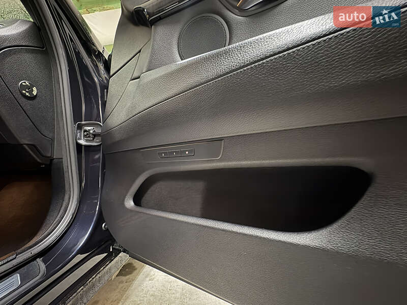 Лифтбек BMW 5 Series GT 2013 в Львове