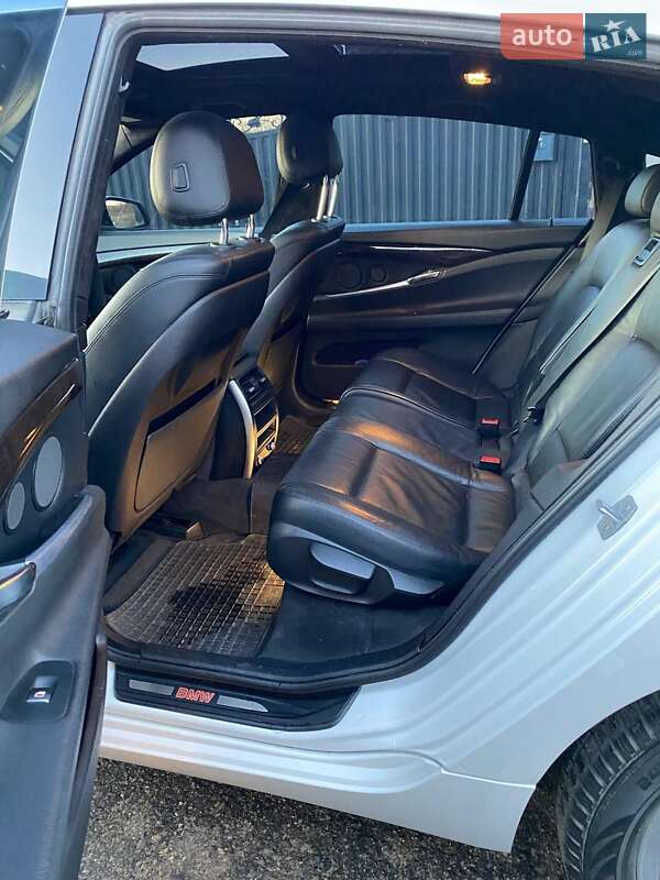 Лифтбек BMW 5 Series GT 2014 в Новояворовске