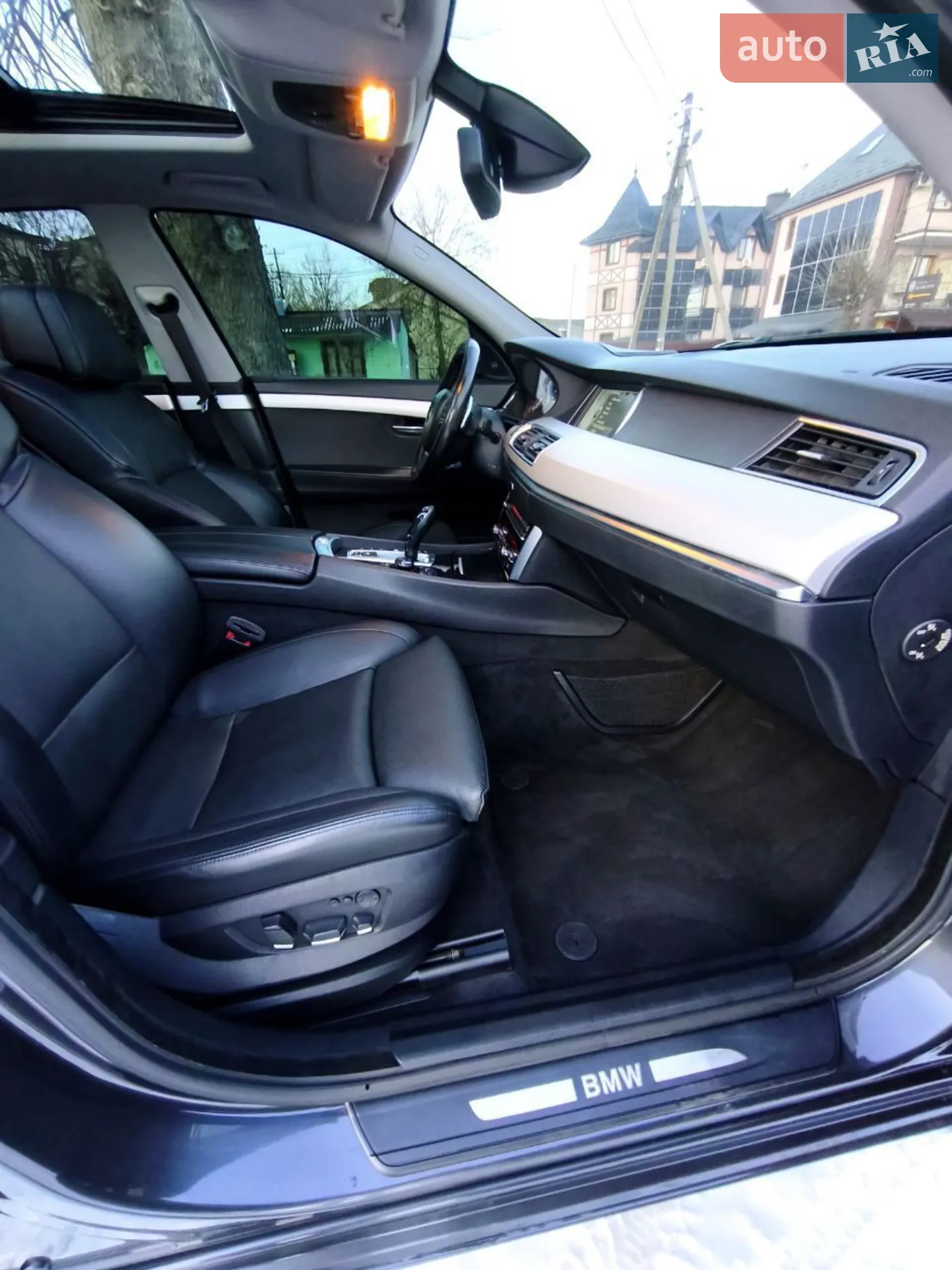 2010 BMW 5er - мініатюра 27