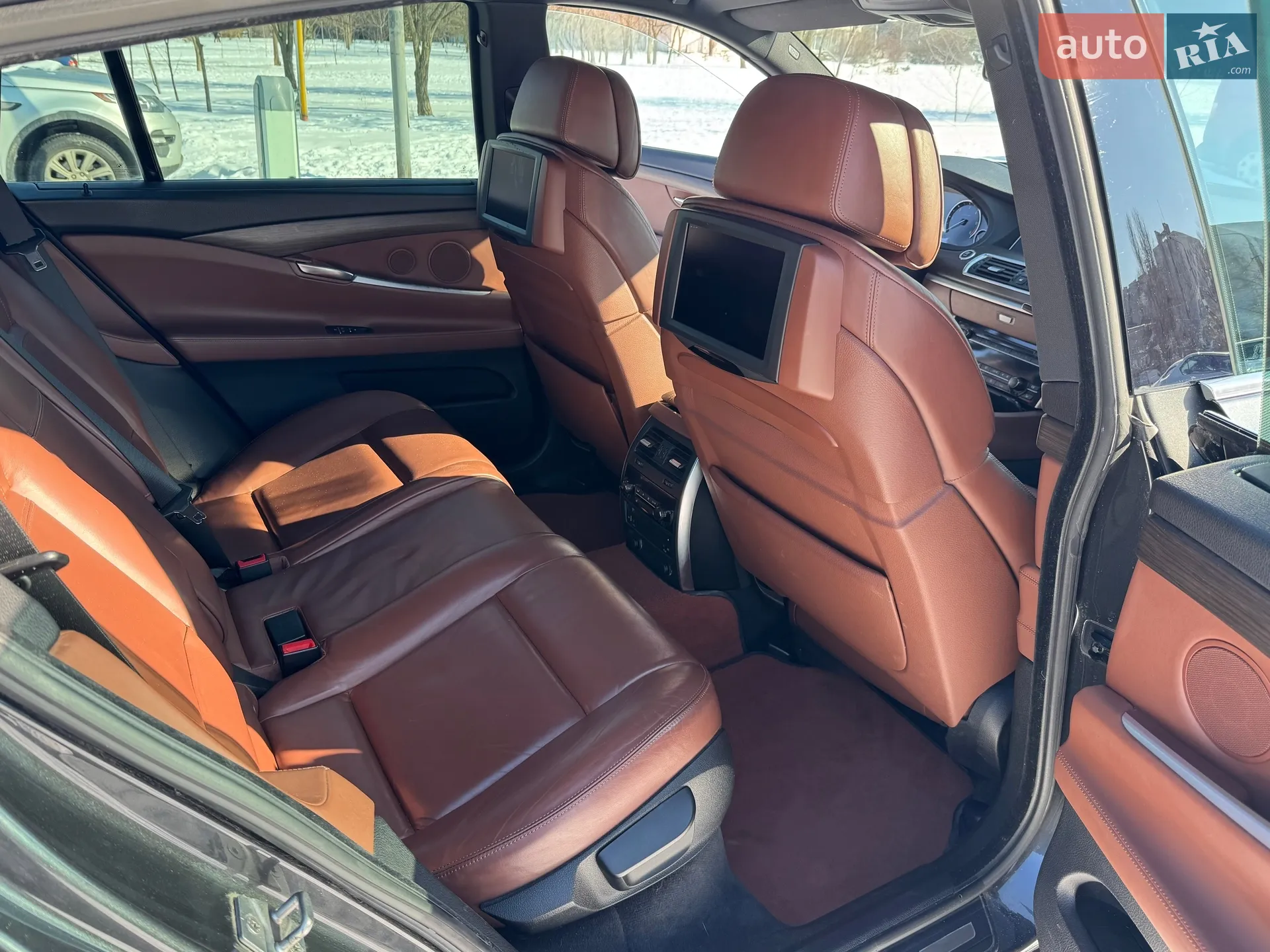 2011 BMW 5er - мініатюра 12