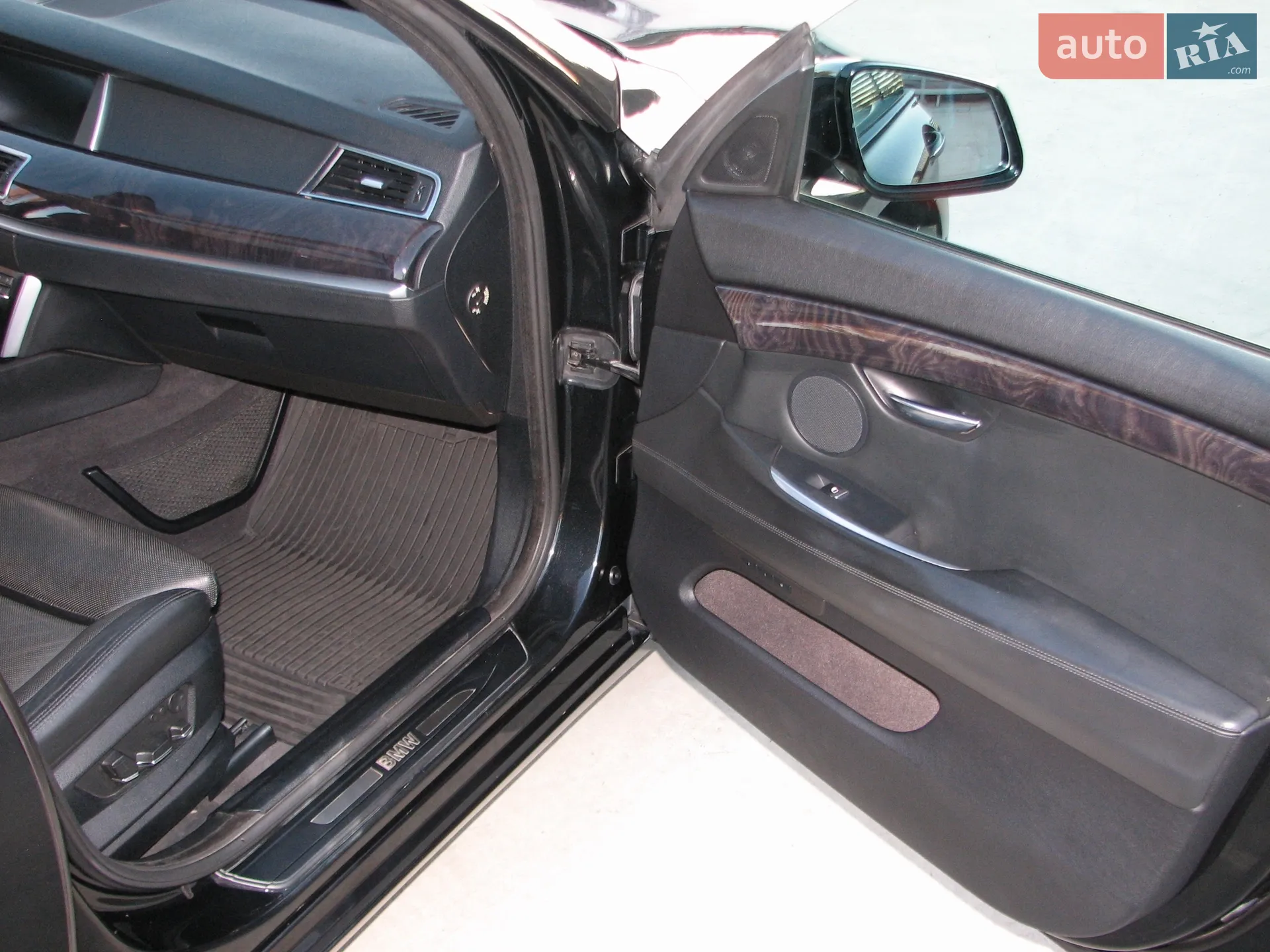 2011 BMW 5er - мініатюра 17