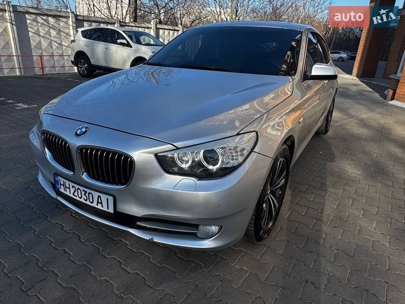 BMW 5 Series GT 2011