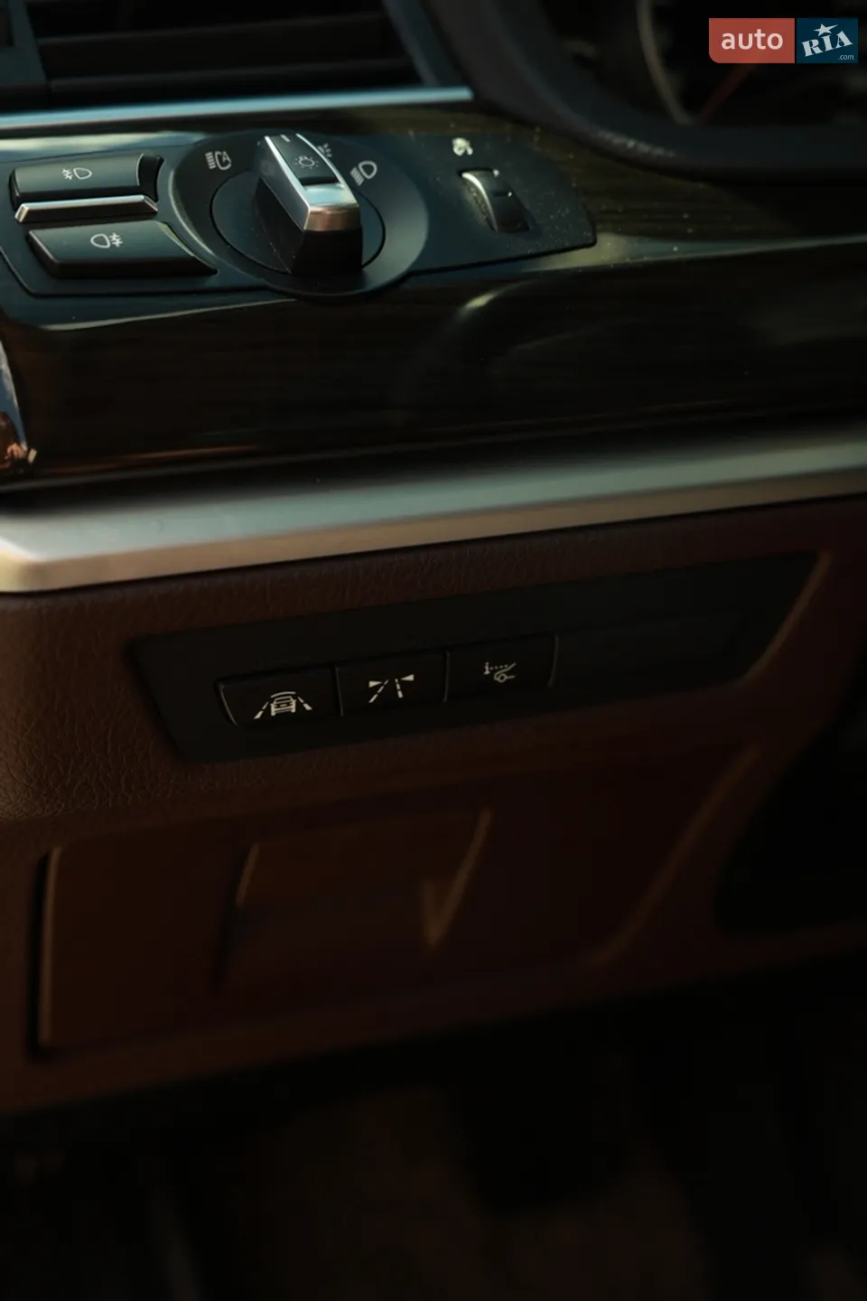 2016 BMW 5er - мініатюра 31