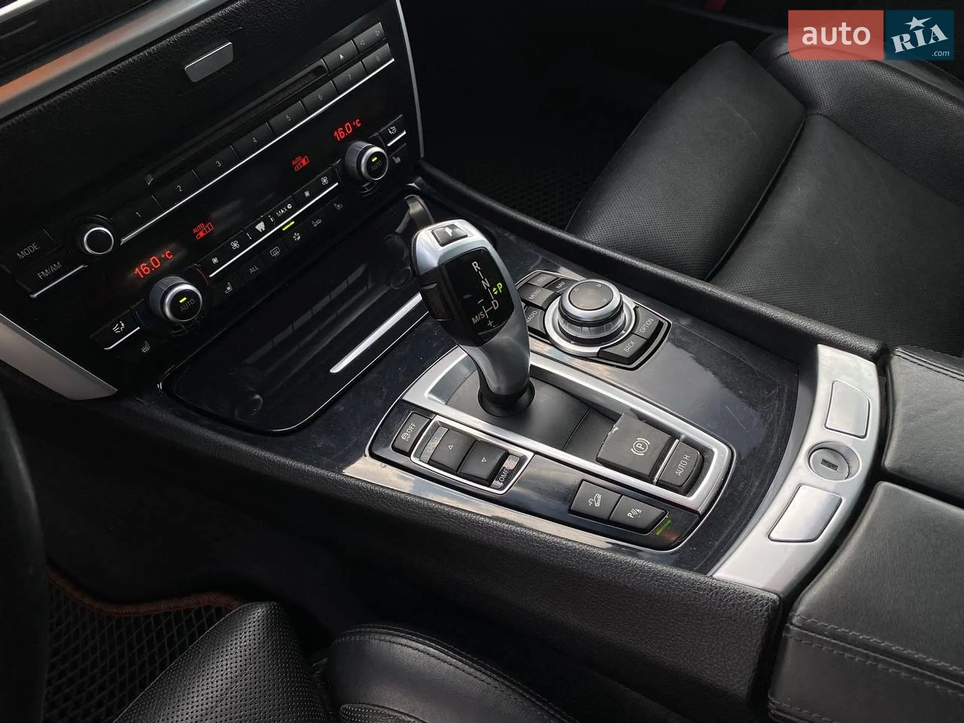 2012 BMW 5er - мініатюра 18