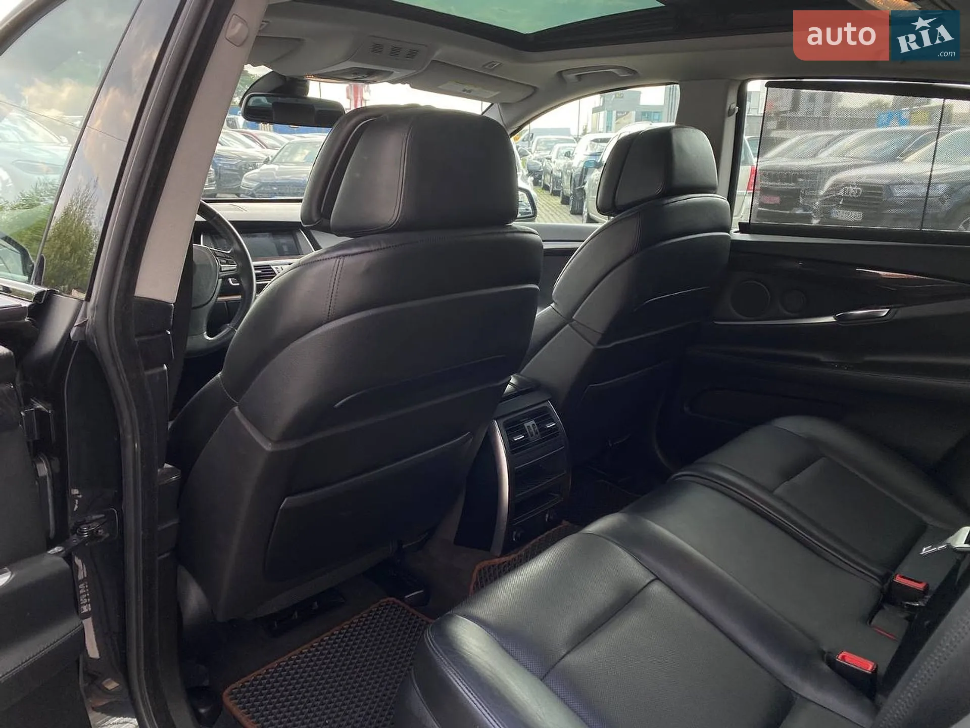 2012 BMW 5er - мініатюра 22